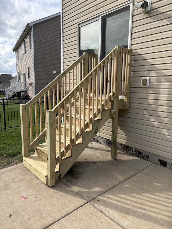 new back steps in St. Peters